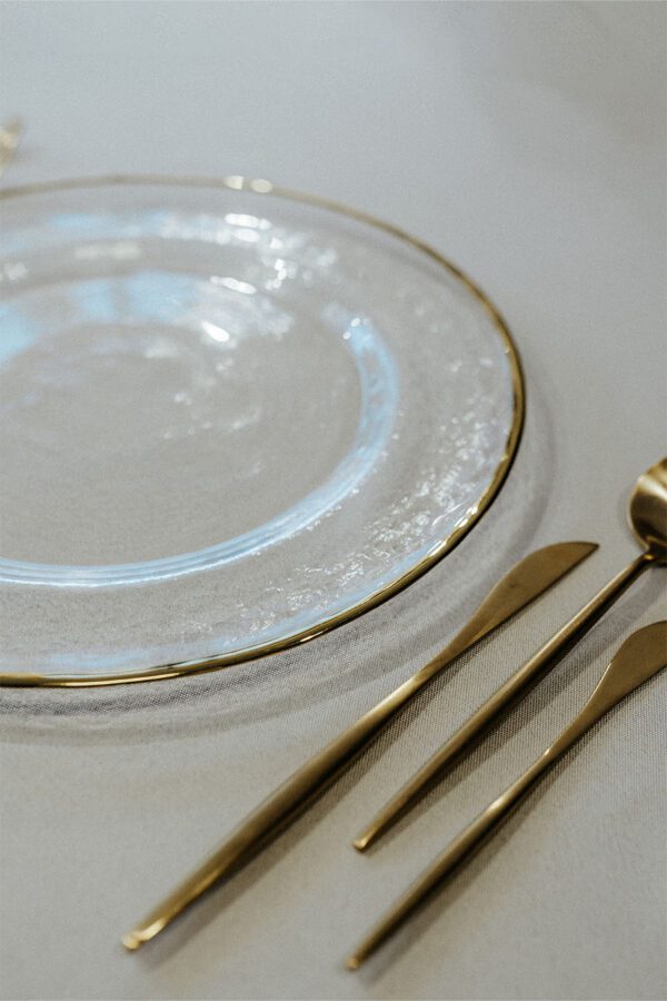 Platzteller Glas mit Goldrand milchig ⌀ 33cm