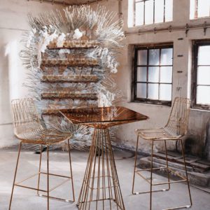 Wire Bar Table in gold Stehtisch