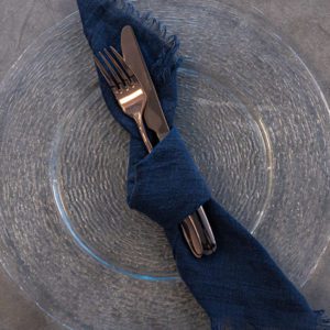 Musselinservietten in Marineblau