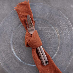 Musselinservietten in Terracotta