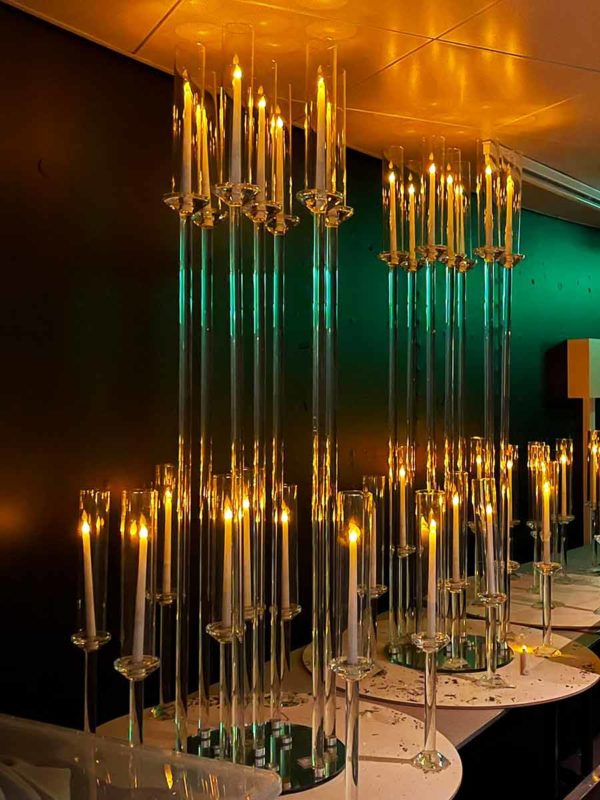 10-Flammiger Acrylglas Centerpiece Kerzenständer mit Glasaufsatz